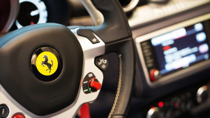 ferrari-1066936_1280